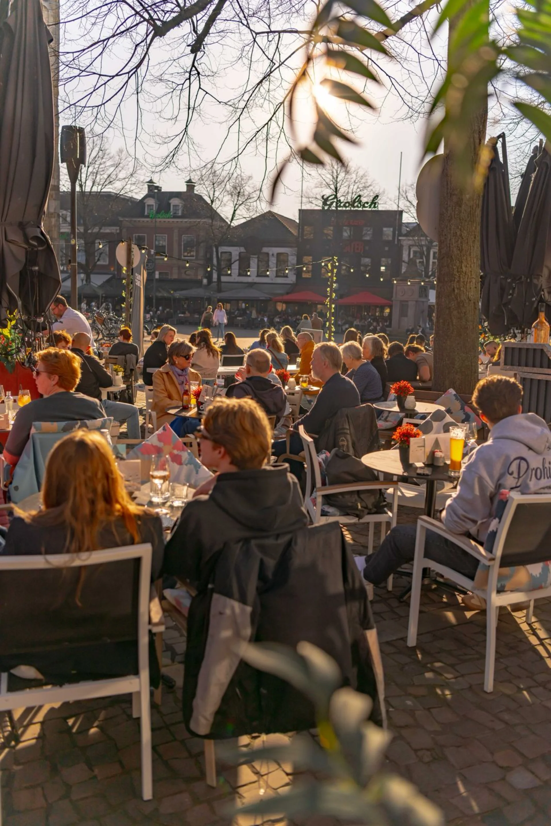 Sam Sam terras op de Oude Markt Enschede